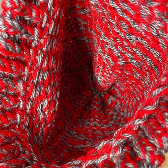 Red and Gray Hand Knitted Handmade Skull Cap Beanie Hat - Picture 5 of 6